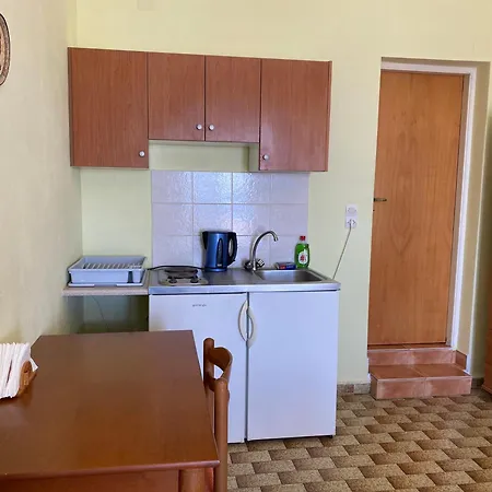 Studio Apartments Διαμέρισμα *